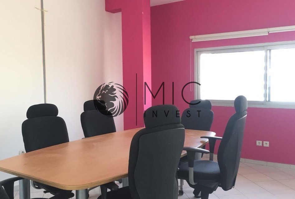 Bureau 115 m² à Abdelmoumen — 4