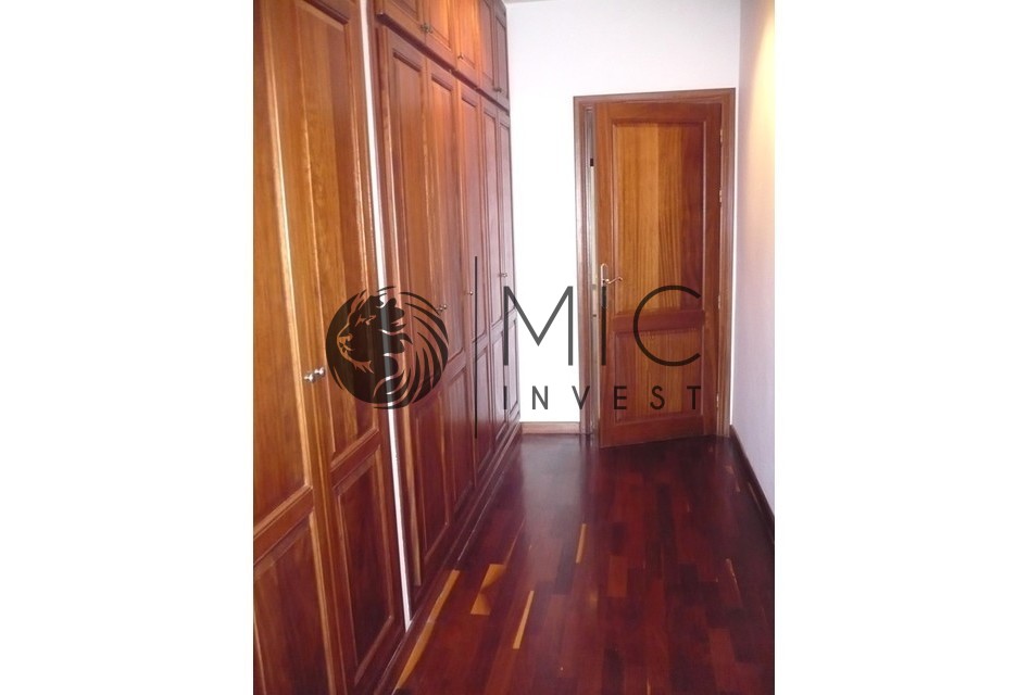 PINÈDE SUPERBE VILLA DE 750 M² AVEC 7 SUITES SUR 1200 M² — 3