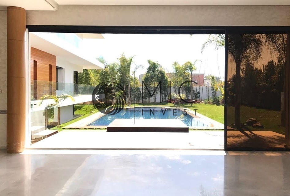 EXCEPTIONNELLE VILLA NEUVE DE PRESTIGE DE 1.300 M² HABITABLES SUR 1.915 M² DE PARC — 6