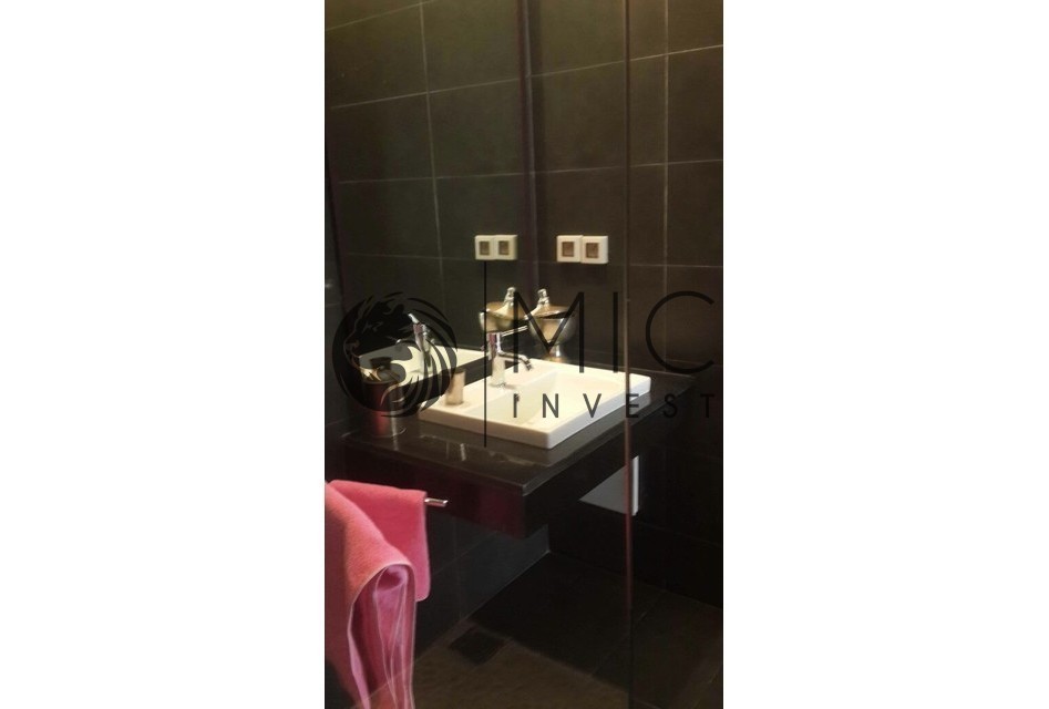 Appartement 205 m² à Autre — 10