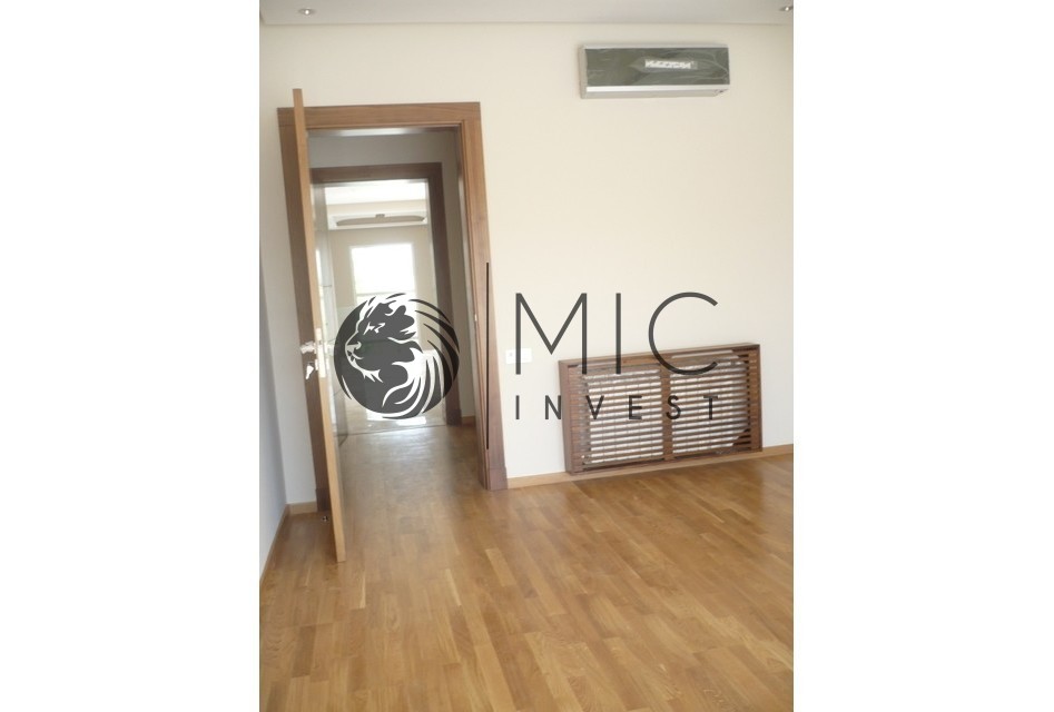 Villa 860 m² à Ambassadeurs — 7