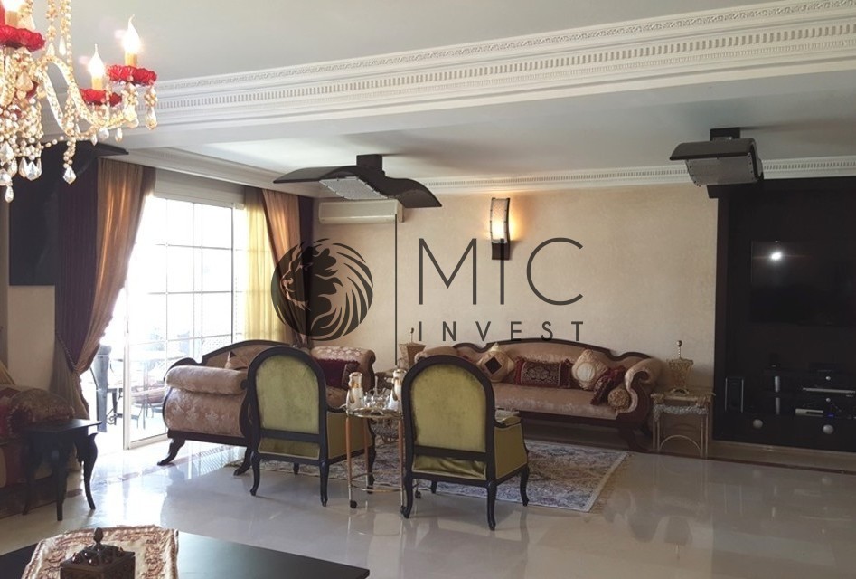 SUR ANFA SUPERBE APPARTEMENT MEUBLÉ DE 300 M² AVEC PISCINE