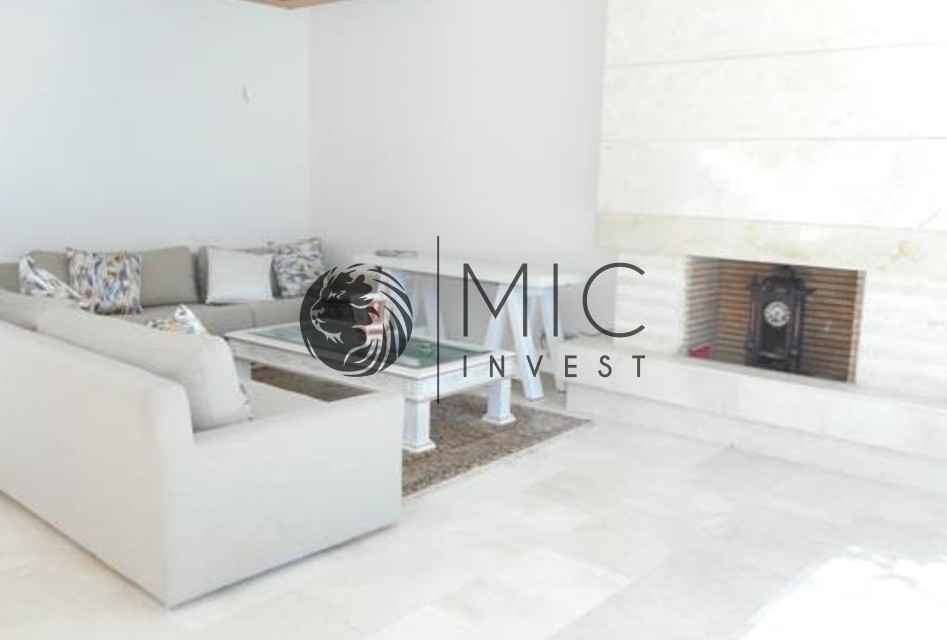 CHARMANTE VILLA DE 250 m² SUR 350 M² DE TERRAIN — 2