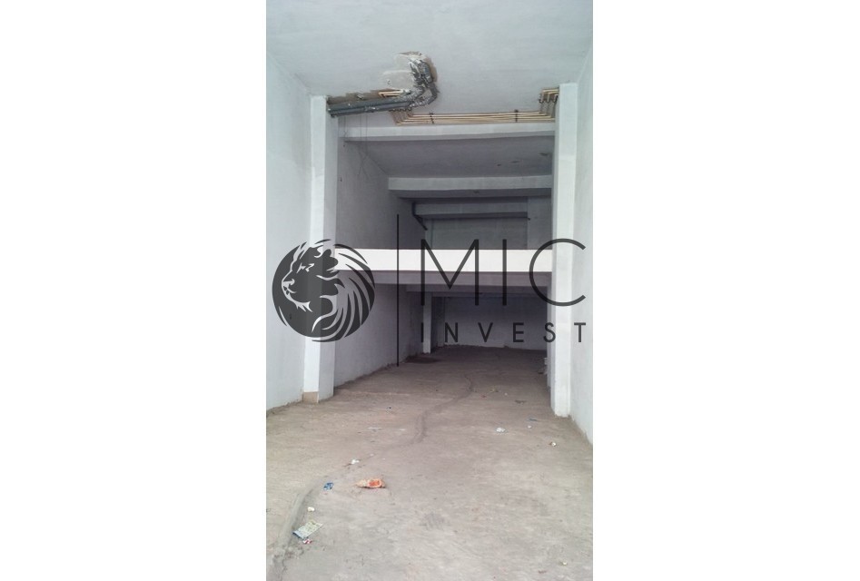 2 BEAUX COMMERCES NEUFS ANGLE MASSIRA 180 OU 360 M² — 4