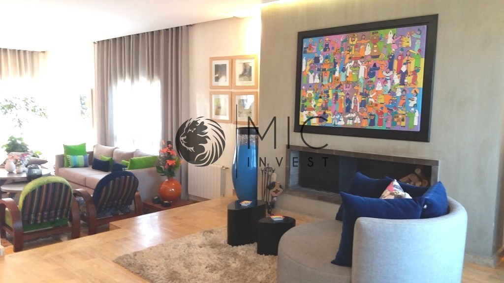 EMPLACEMENT PRIME POUR CE TRIPLEX D'EXCEPTION EN EXCELLENT ÉTAT — 6