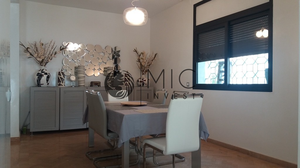 RARE VILLA DE 300 M² POUR BUREAUX TOP PLACÉE — 5