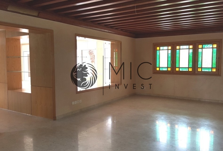 Villa 650 m² à Ambassadeurs — 3