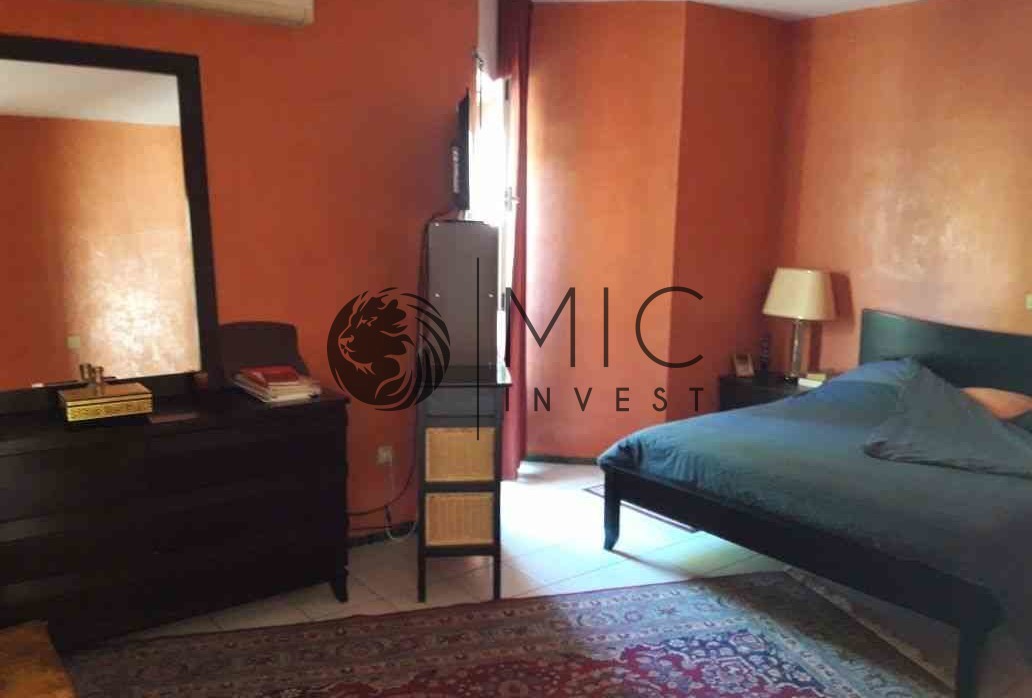Villa 260 m² à Champs De Course — 7