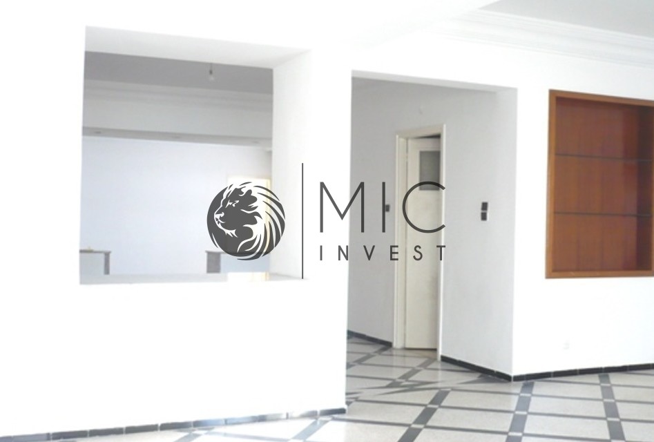GRAND APPARTEMENT DE 180 M² BAIGNÉ DE LUMIÈRE