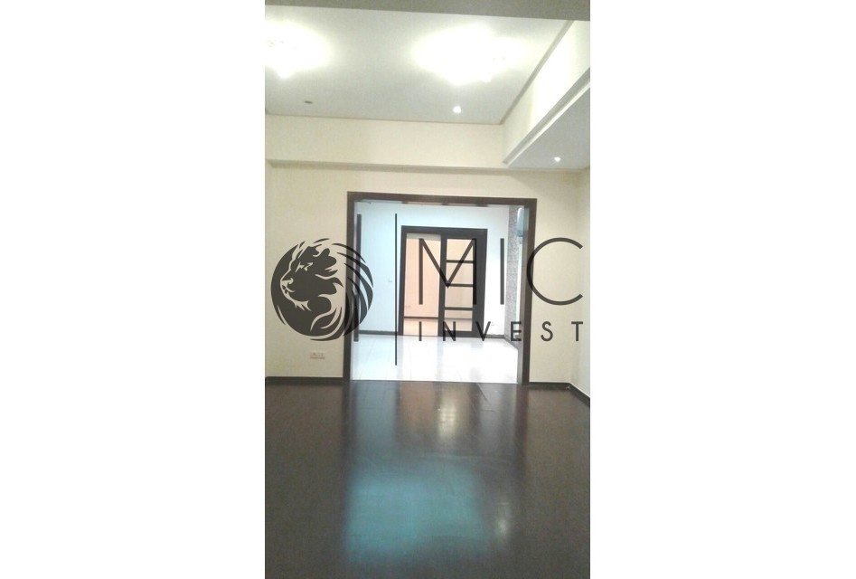 RARE APPARTEMENT STYLE LOFT DE 65 M² HABITABLES — 2
