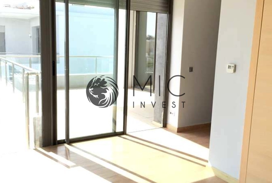 RARE VILLA NEUVE DE 376 M² SUR 504 M² AVEC 4 SUITES ET PISCINE — 3