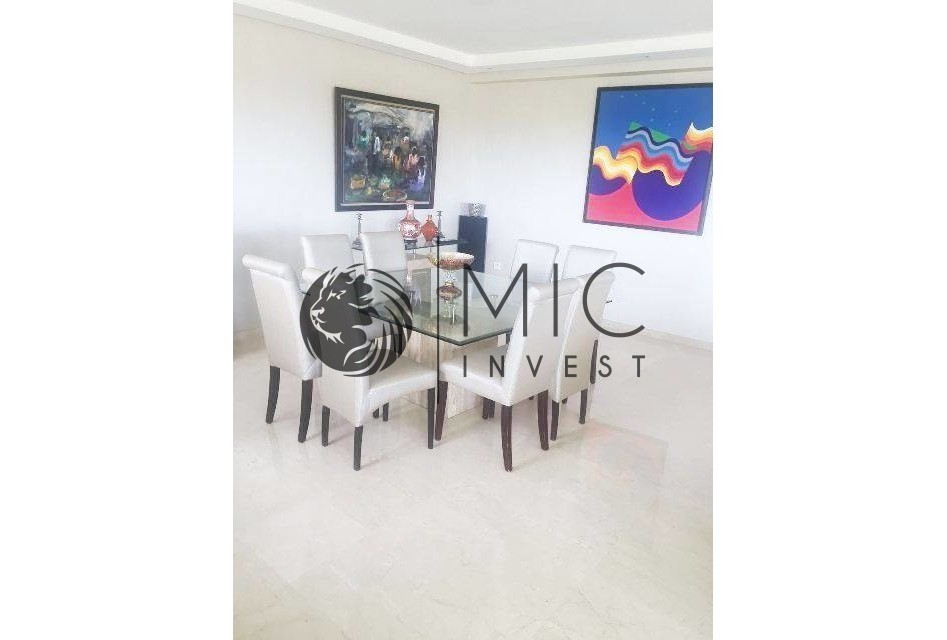 APPARTEMENT DE PRESTIGE MEUBLÉ DE 210 M² - TERRASSE VUE MER - PISCINE — 2