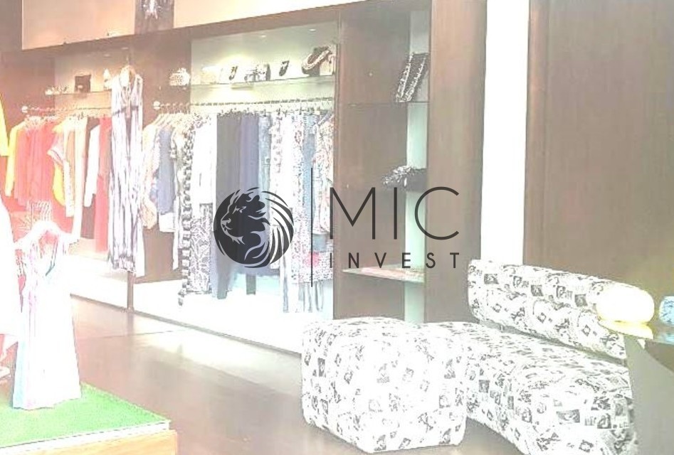 SUPERBE MAGASIN DE 130 M² ENTIÈREMENT AMÉNAGÉ