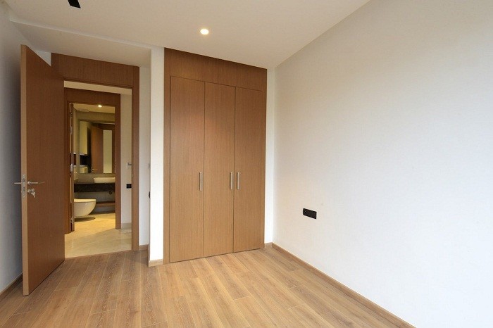 Appartement d'angle ensoleillé de 137 m² à vendre à la Ferme Bretonne. — 4