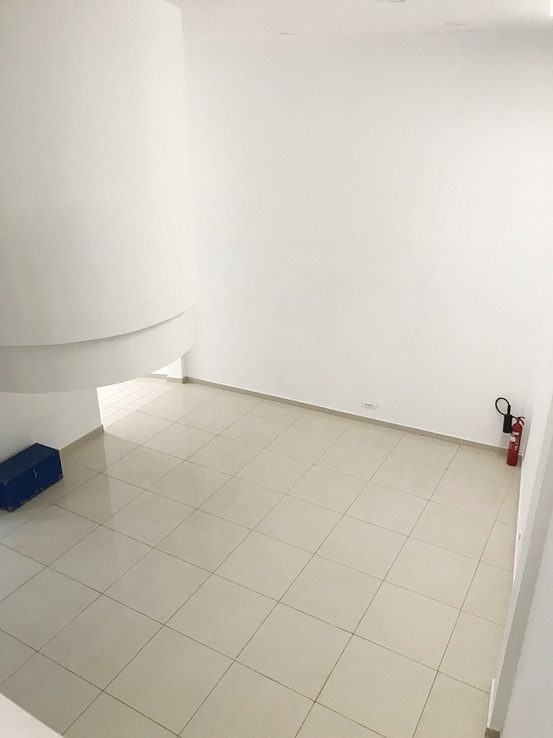 Local commercial à louer de 213 m² - Roches Noires — 3