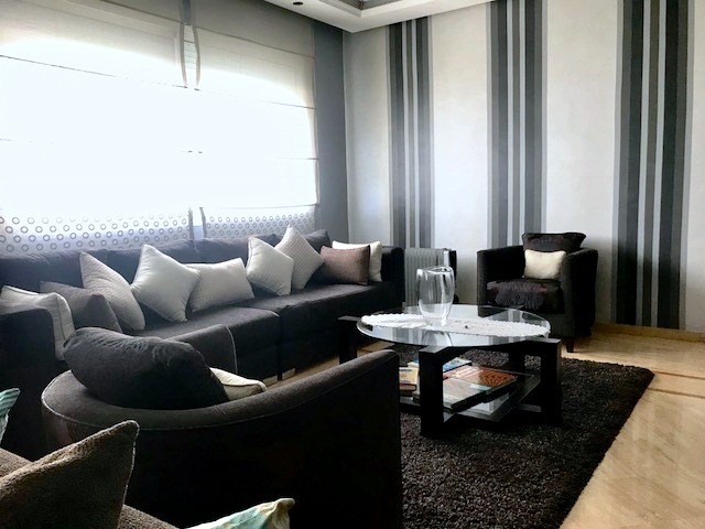 Bel Appartement 163 m² meublé à louer, Racine, Casablanca