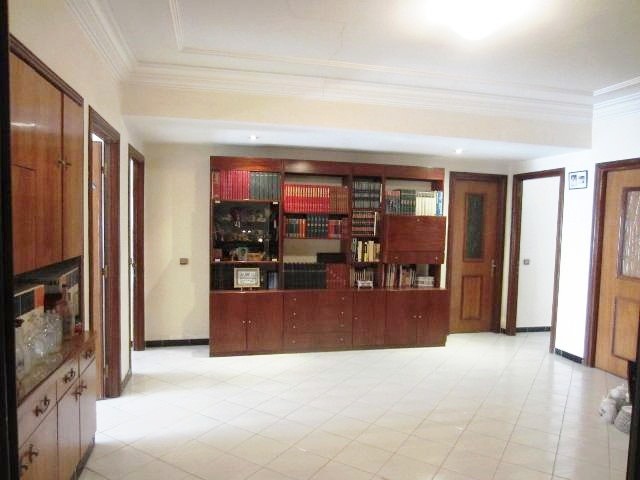 Appartement 344 m² à Racine — 9