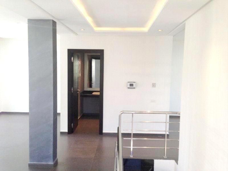 Villa à usage bureau de 330 m² - Chantilly — 6
