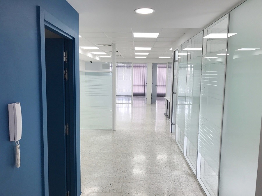 Plateau de bureau aménagé de 120 m² Roches Noires — 2