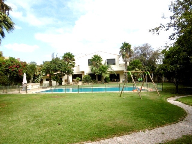 Magnifique Villa 2270 m² à louer, Oasis, Casablanca