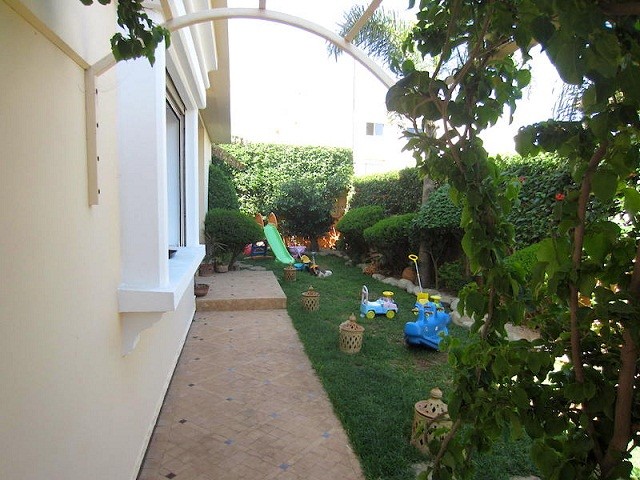 Très belle villa à vendre de 365 m² - Ain Diab — 2