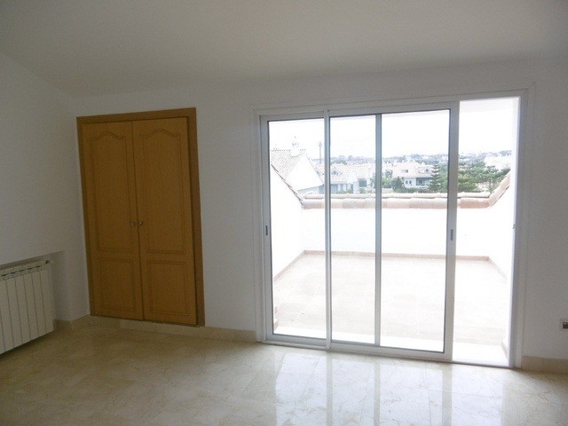 Très belle villa à louer de 480 m² Dar Bouazza — 6