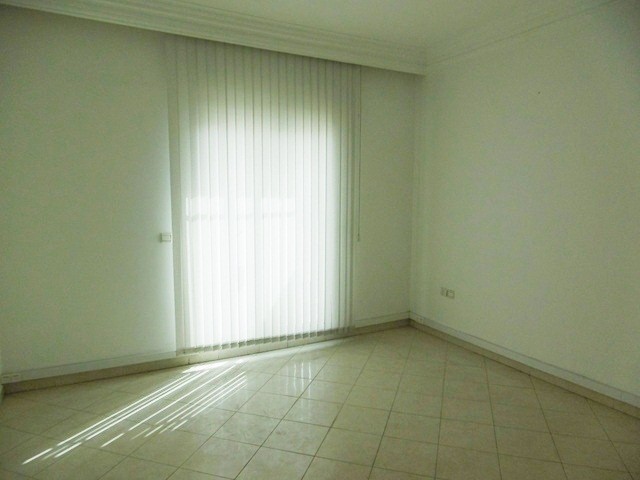 Bureau 110 m² à louer, Maârif Extension, Casablanca — 4