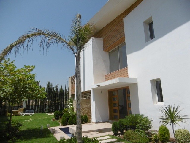 Belle villa à louer de 520 m² - Bouskoura — 2
