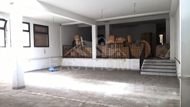 Local commercial 190 m² à louer, Gauthier