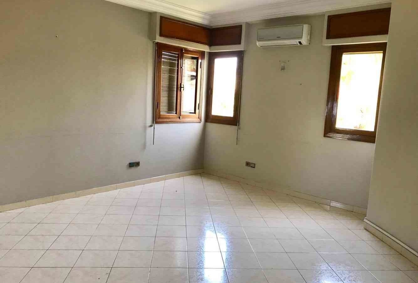 Villa 340 m² à louer, Oasis, Casablanca — 4