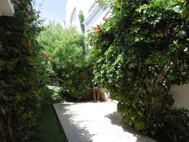 Villa 380 m² f Ain Diab — 2