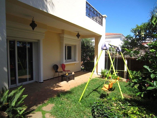 Très belle villa à vendre de 365 m² - Ain Diab