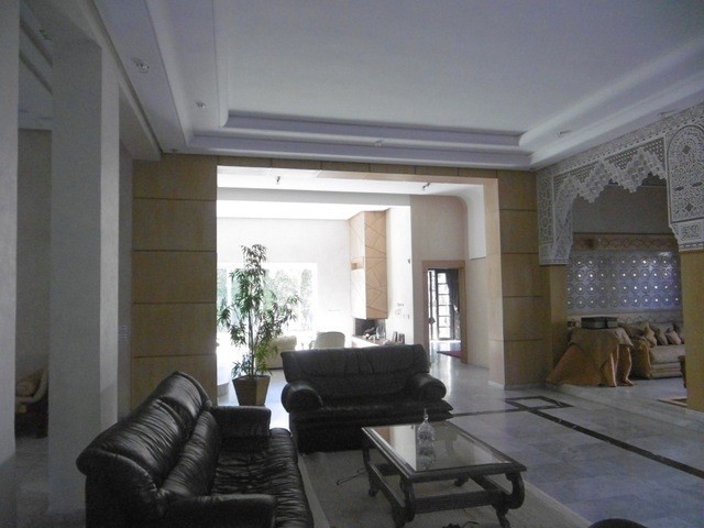 Très belle Villa 740 m² à louer, Polo, Casablanca — 2