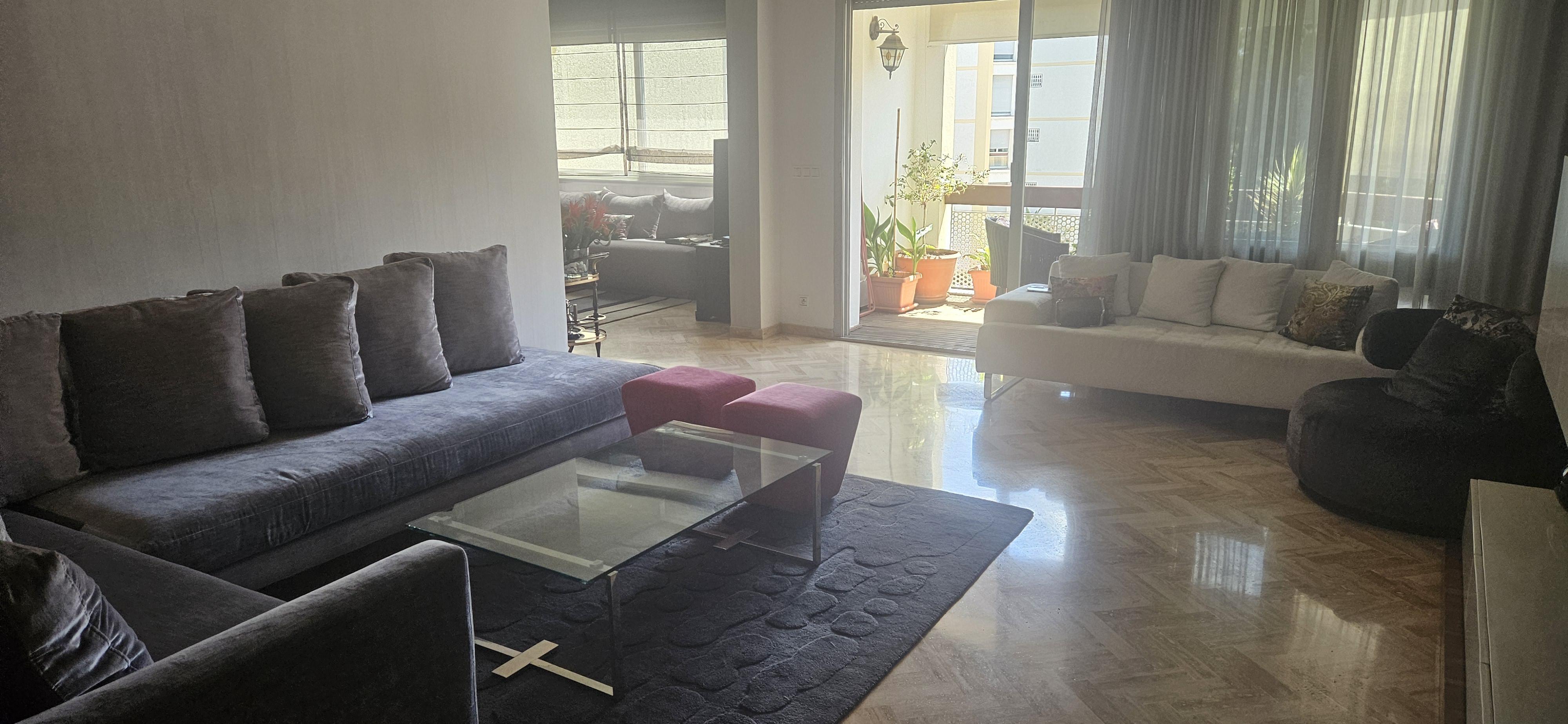 Très bel appartement meublé dans une résidence fermée