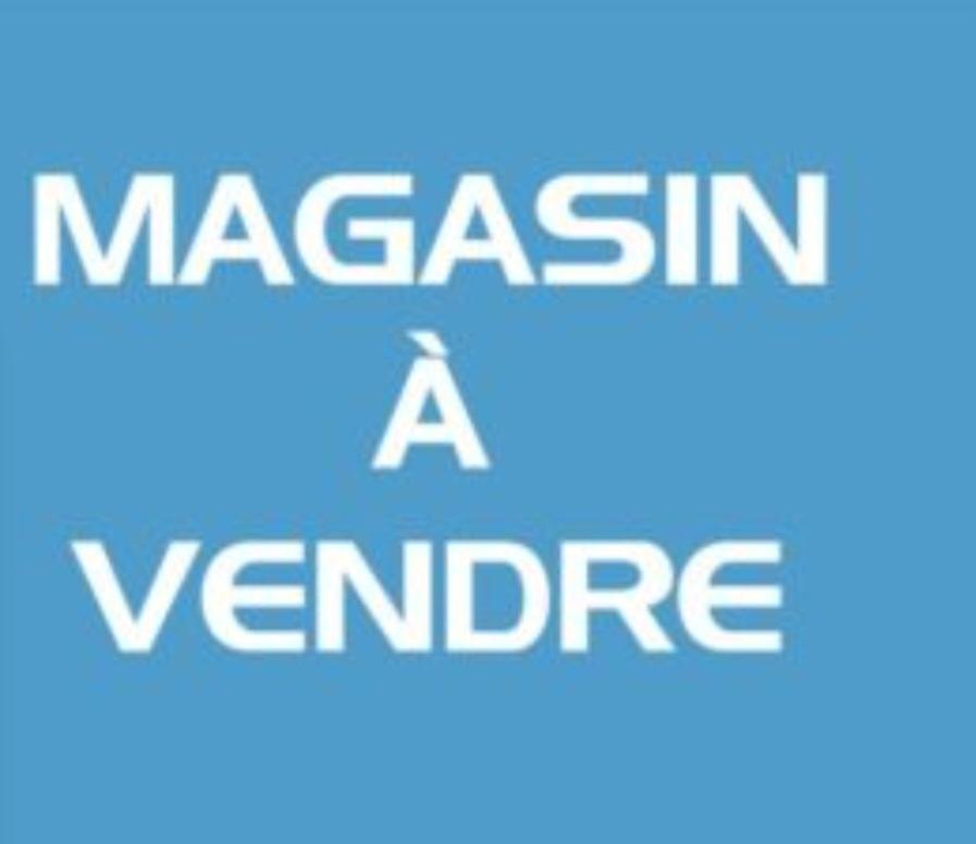 Magasin avec belle devanture sur grand boulevard