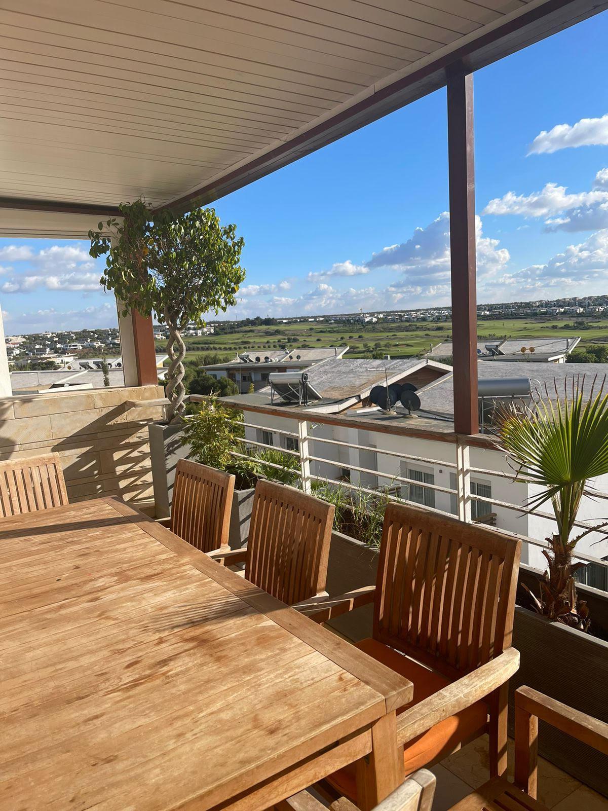 Bel appartement à la ville verte Bouskoura