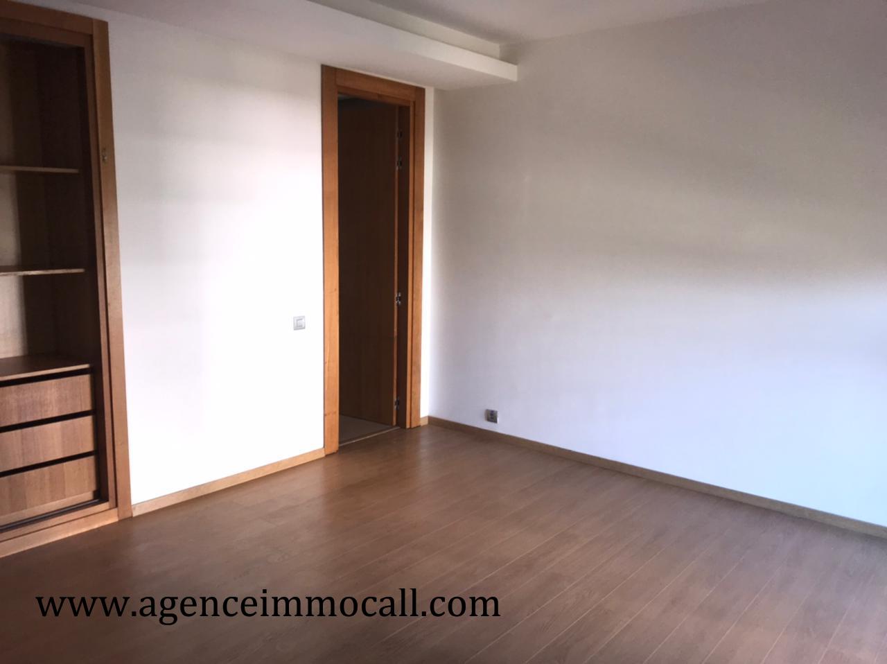 Bel appartement en location situer à SOUISSI — 5
