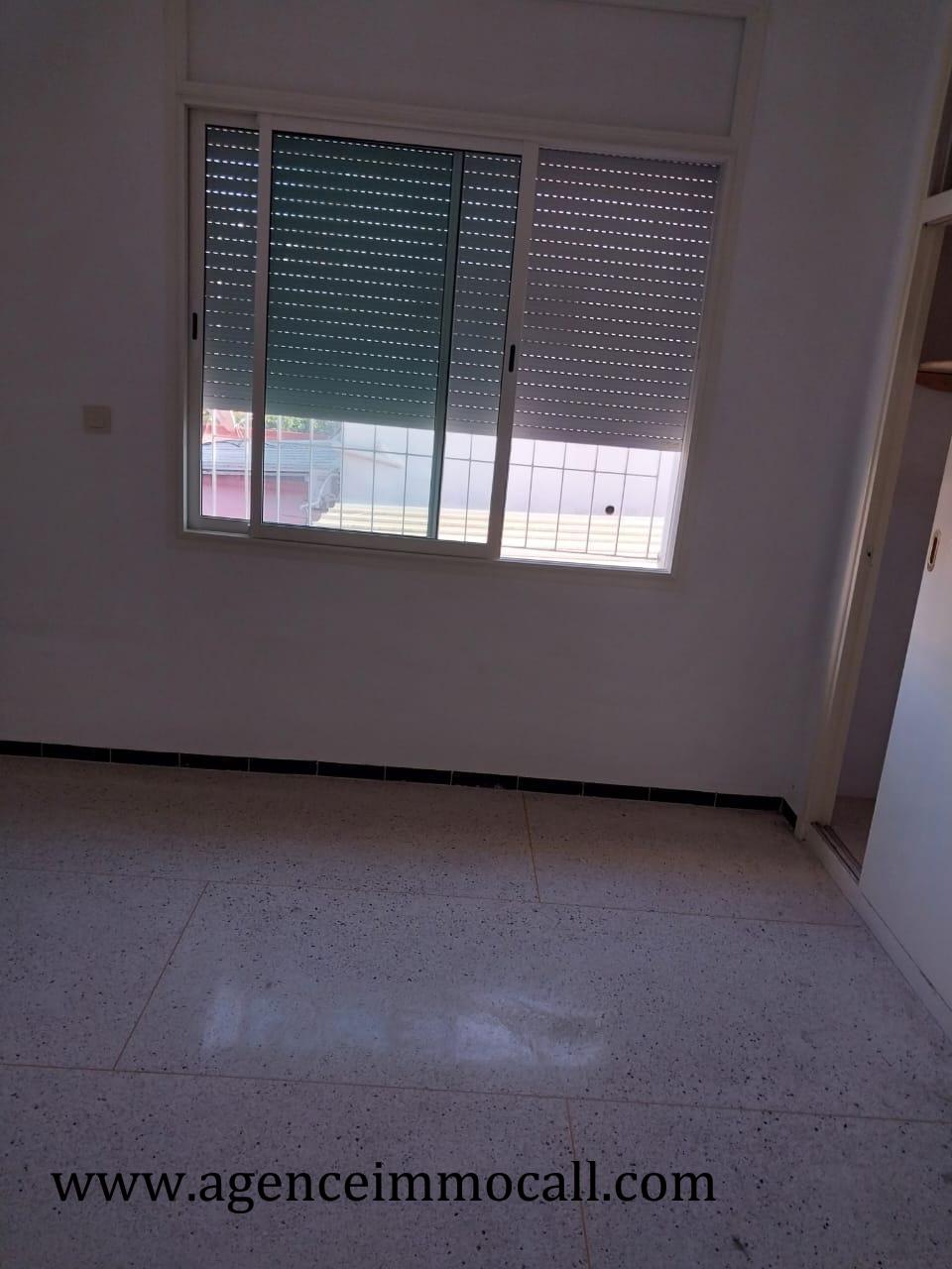 Etage Villa en location à Mabella Rabat — 5