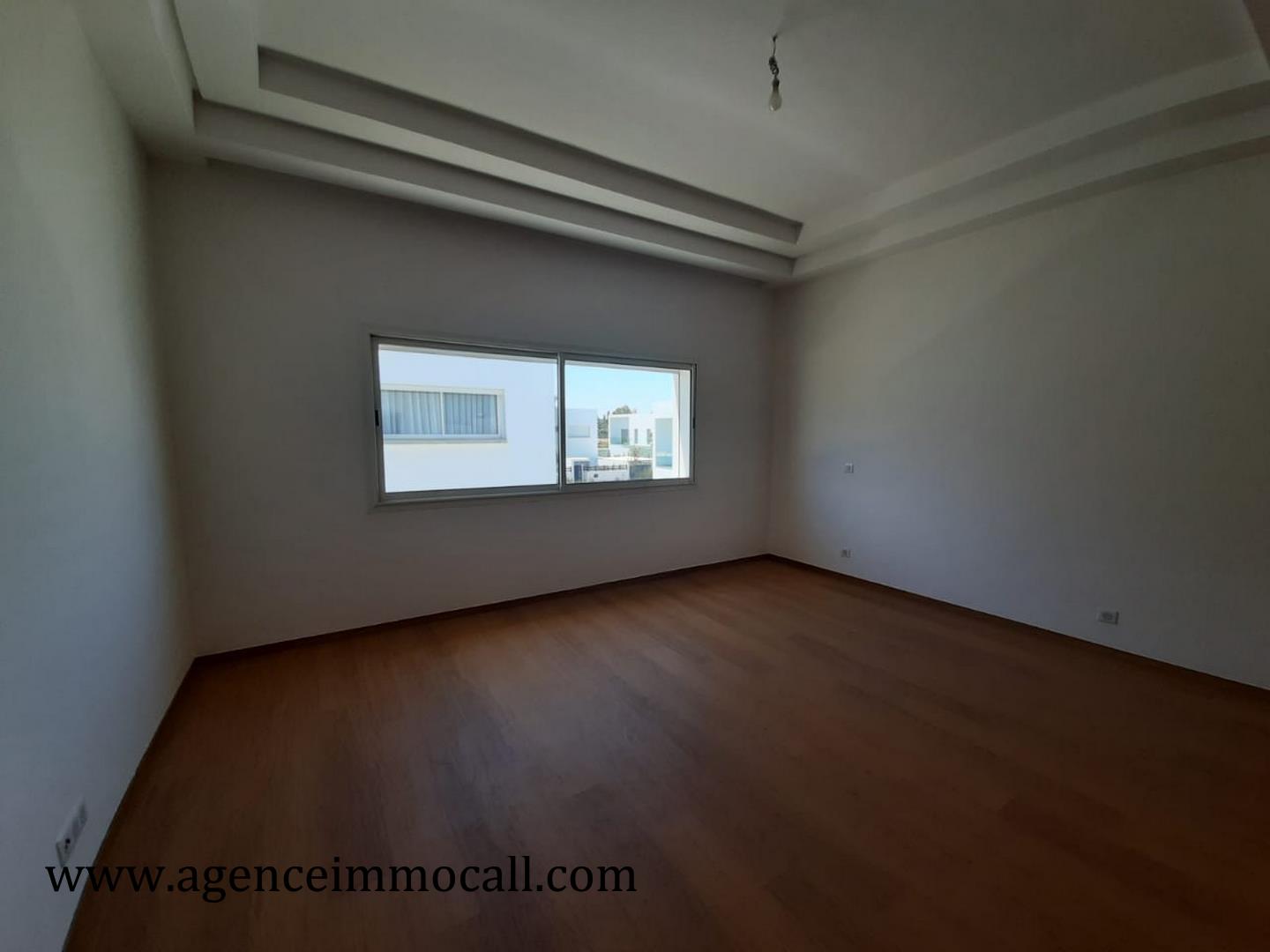 Villa de luxe à louer située à SOUISSI - Rabat — 3