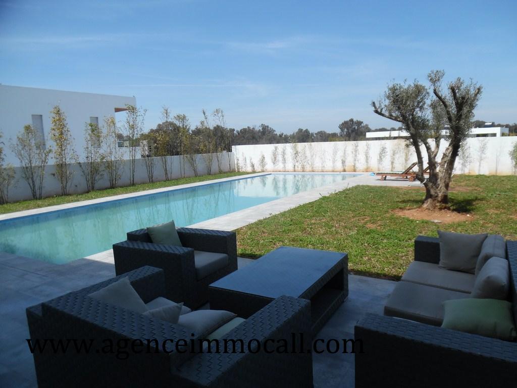 Villa en location à Souissi - Rabat — 2