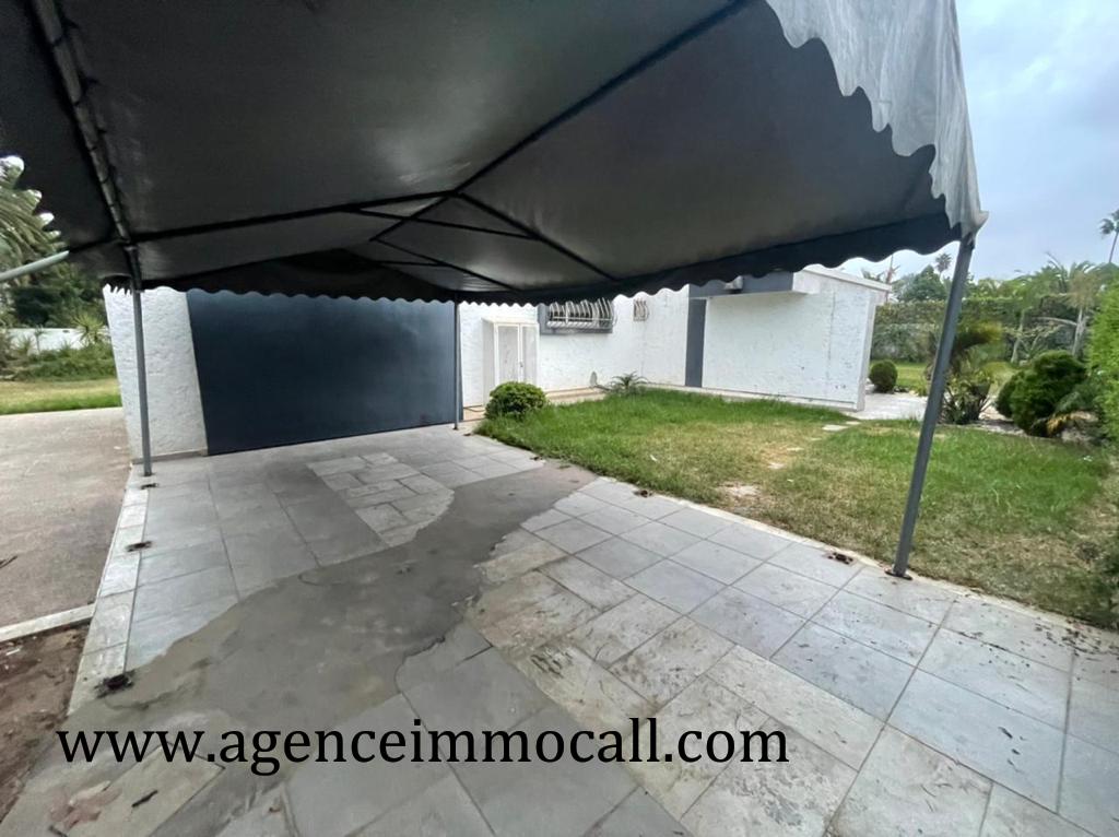 Villa en location à Souissi - Rabat — 4