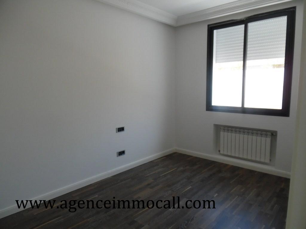 Villa en location à Souissi - Rabat — 5