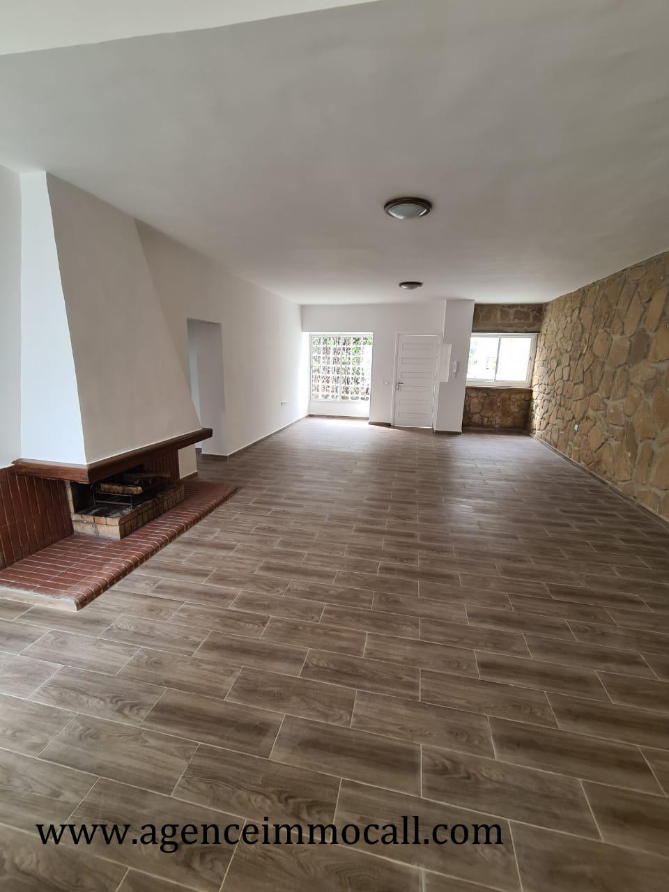 Villa à louer au quartier Agdal-Rabat — 3