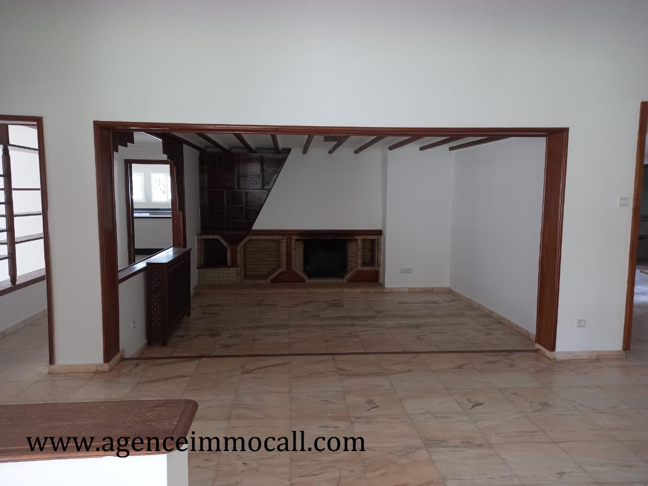 Splendide Villa en location à SOUISSI — 3