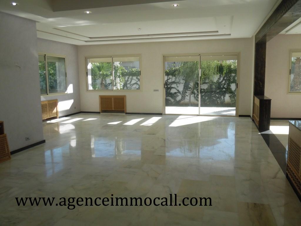 Villa à louer au quartier SOUISSI-Rabat — 3