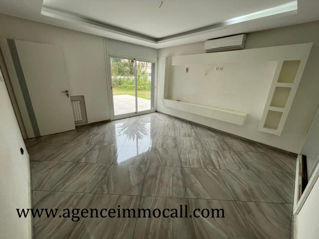 Villa de luxe à louer située à SOUISSI — 6