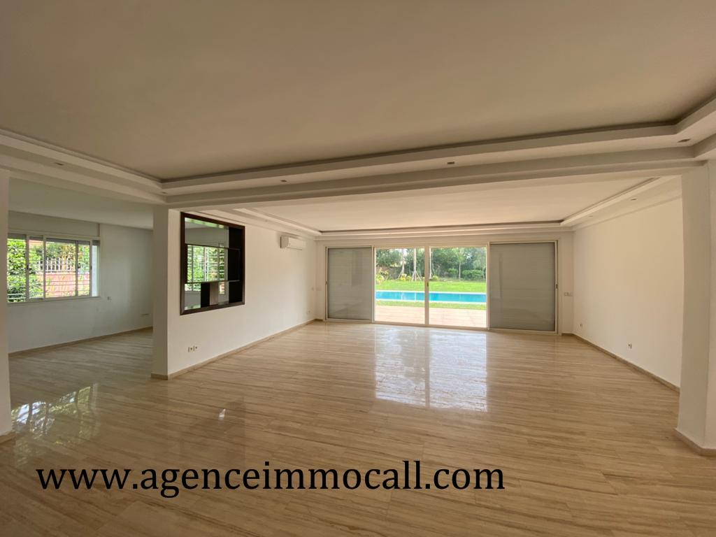 Villa à louer située à SOUISSI - Rabat — 3