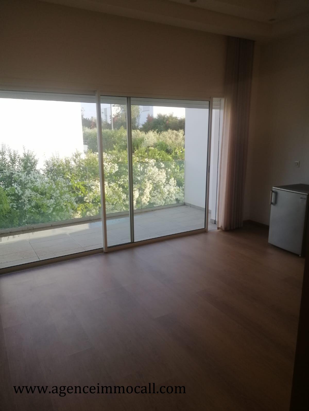 Villa de luxe à louer située à ELMENZEH - Rabat — 4