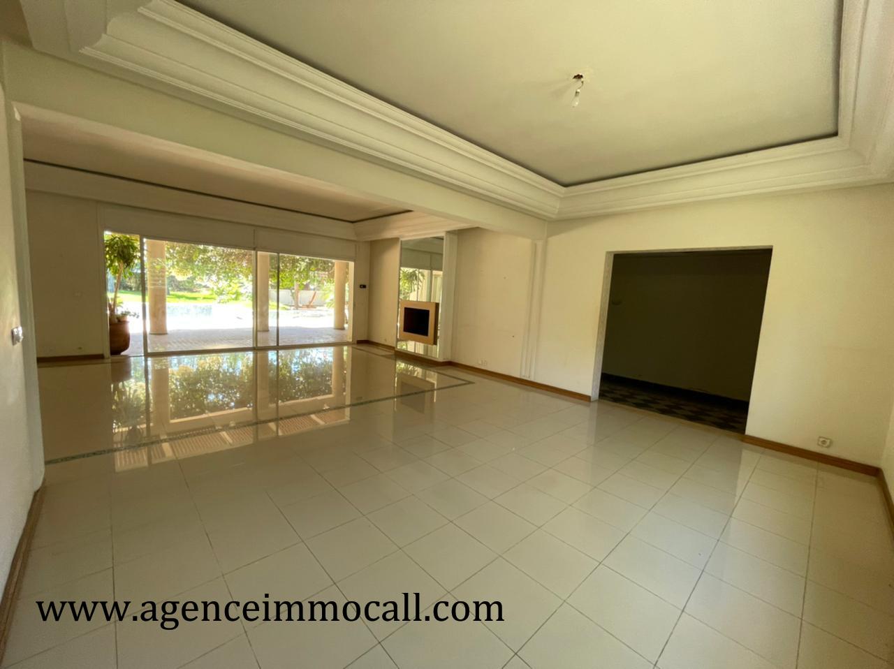 Villa en location située à SOUISSI — 2