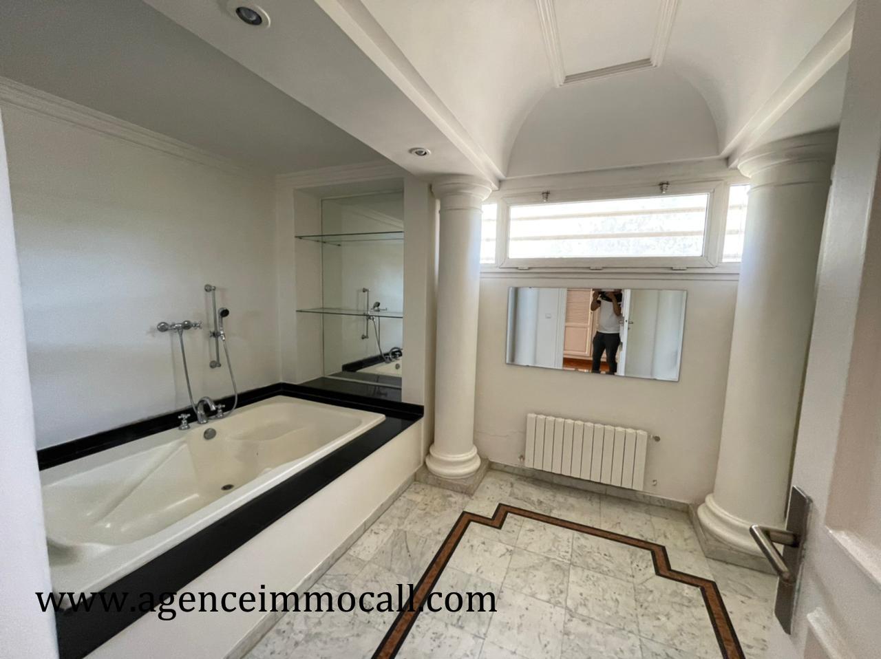 Villa f Souissi — 10